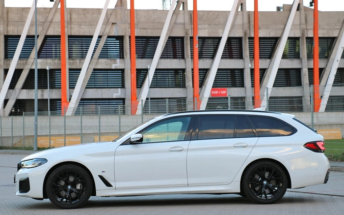 BMW Seria 5 cena 279999 przebieg: 65800, rok produkcji 2021 z Białystok małe 254
